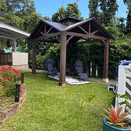 Hilo Bay Oceanfront Bed And Breakfast